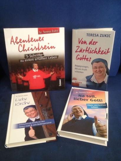 Bücherei Lesematerial von Sr. Teresa Zukic
