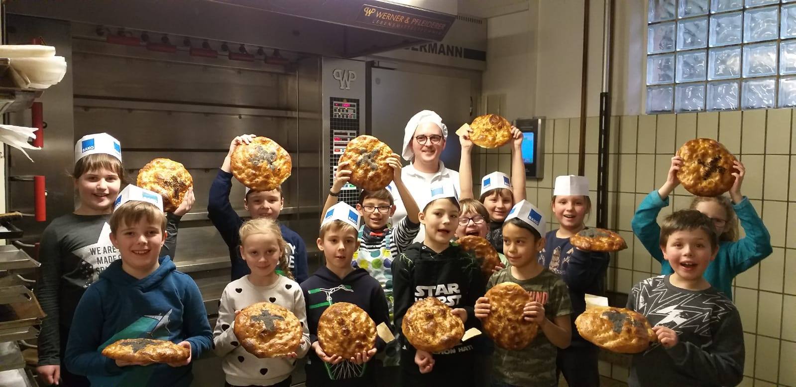 Erstkommunionvorbereitung 2019 wir backen und teilen das Brot