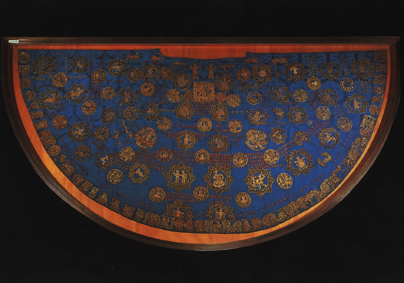 Exponate Obergeschoss Raum 2 Sternenmantel