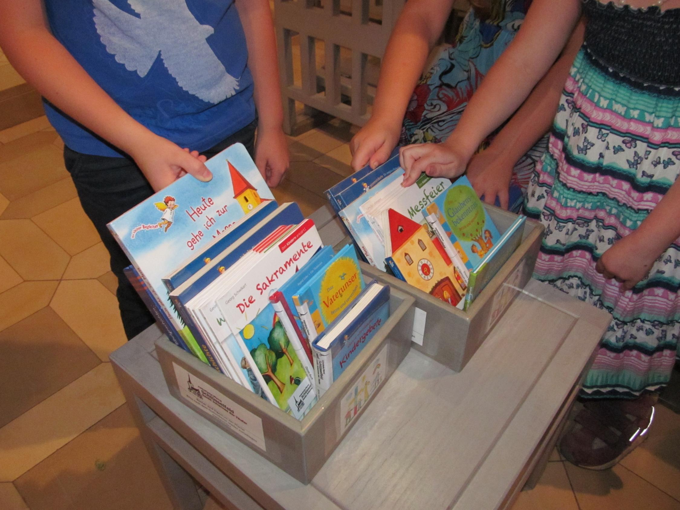 Neue Kinderbücher in Pfarrkirche