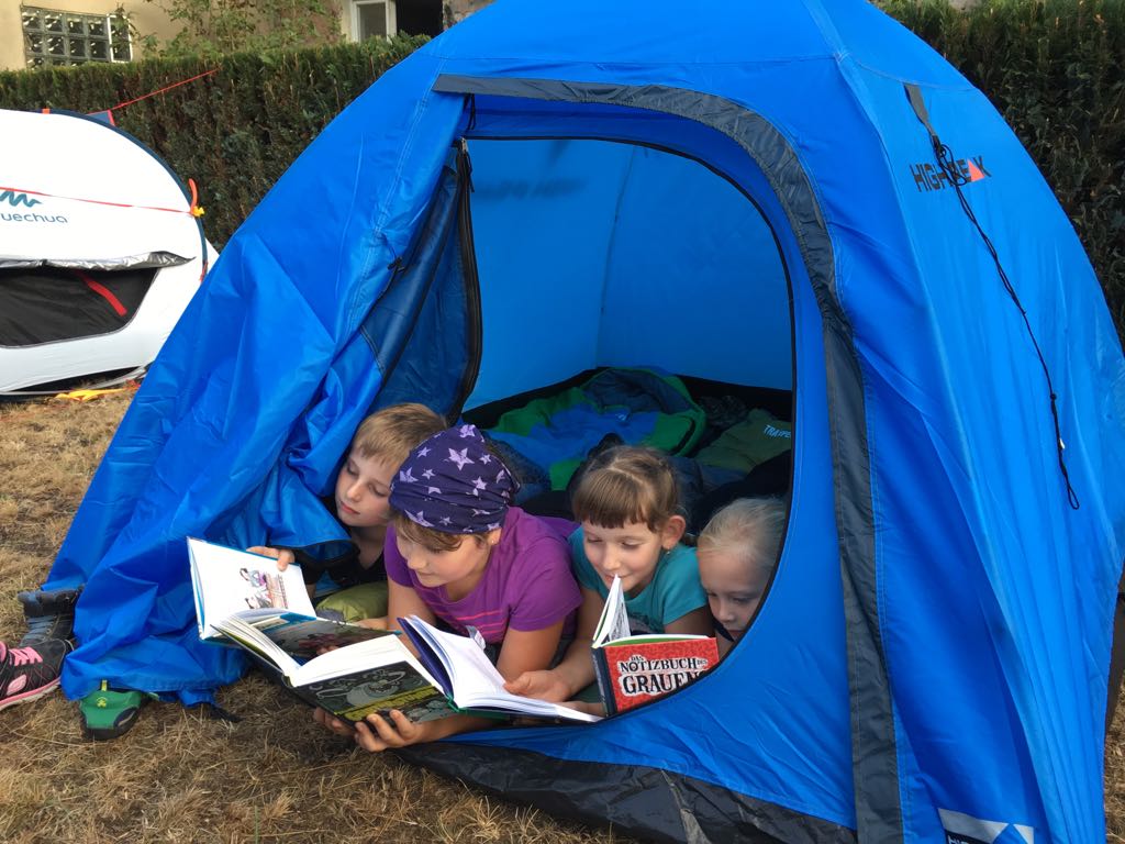 Sommerferienleseclub - Lesen geht immer! Himmelbett und Sternenzelt
