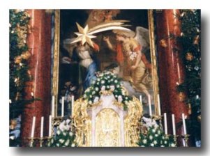 MIT--PFARRKIRCHE--SCHLÜSSELFELD--STERN--TABERNAKEL